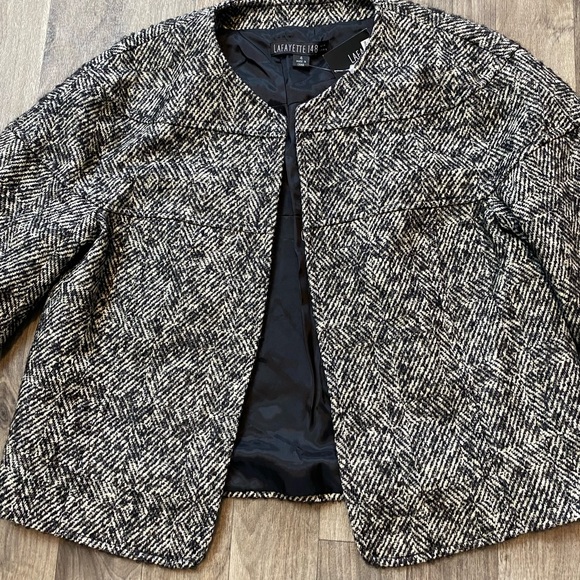 NWT Lafayette 148 New York Cropped Tweed Blazer Size 4 - Picture 3 of 9